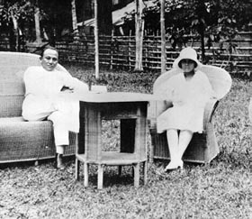 Marie dan Sam di Manado Marie dan Sam di Manado